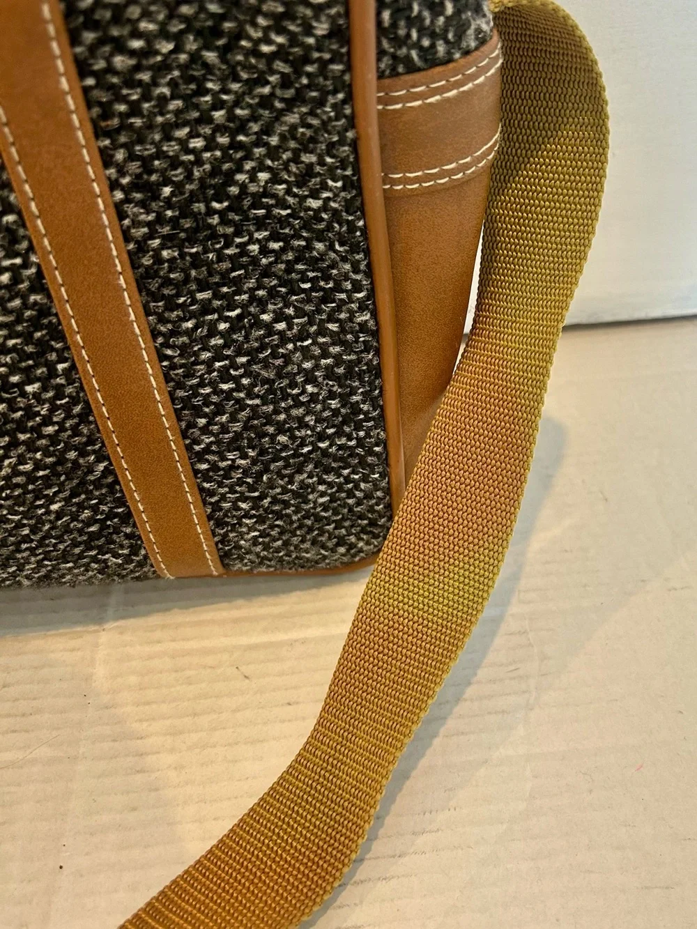 Oscar de la Renta Black Tweed Messenger Bag with Tan Trim and Red Accent